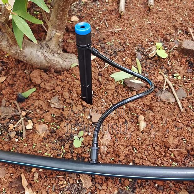 Mini Sprinkler With Grounding Plug - main view