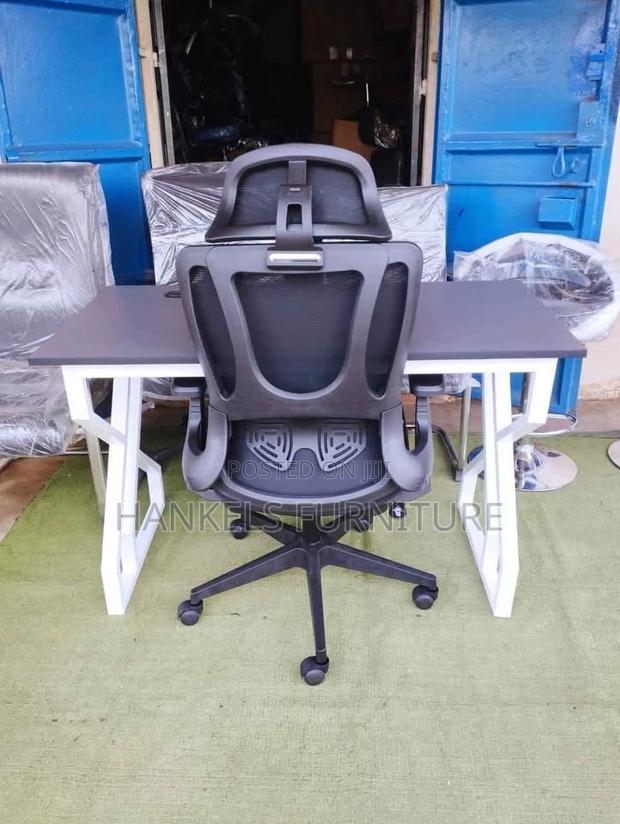 Orthopedic Chair and Metallic Table