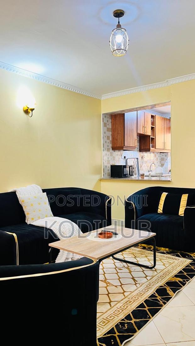 Bright and Airy 2br Apartment Near Mirema - main view