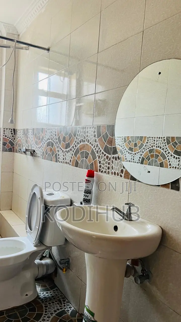Bright and Airy 2br Apartment Near Mirema