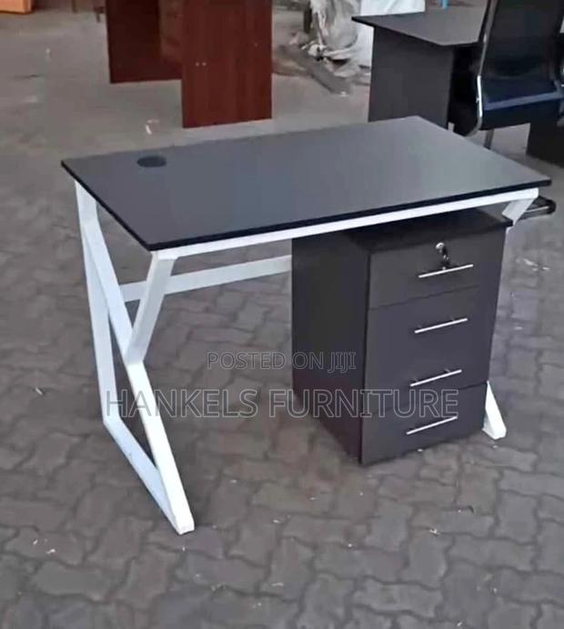 Metallic Stand Office Table - main view