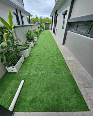 Soft Textured Corridor Decor Artificial Grass Carpet - thumbnail 2