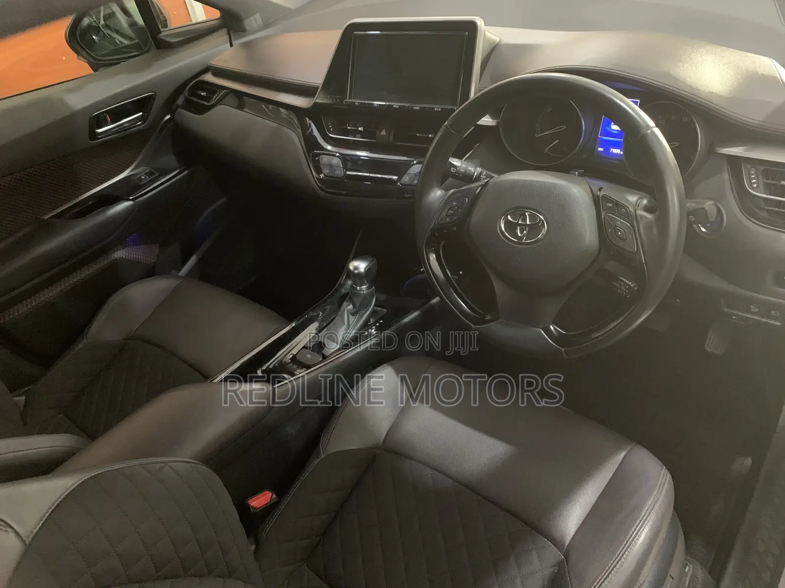 Toyota C-HR XLE Prermium FWD (2.0L 4cyl 2AM) 2018 Silver