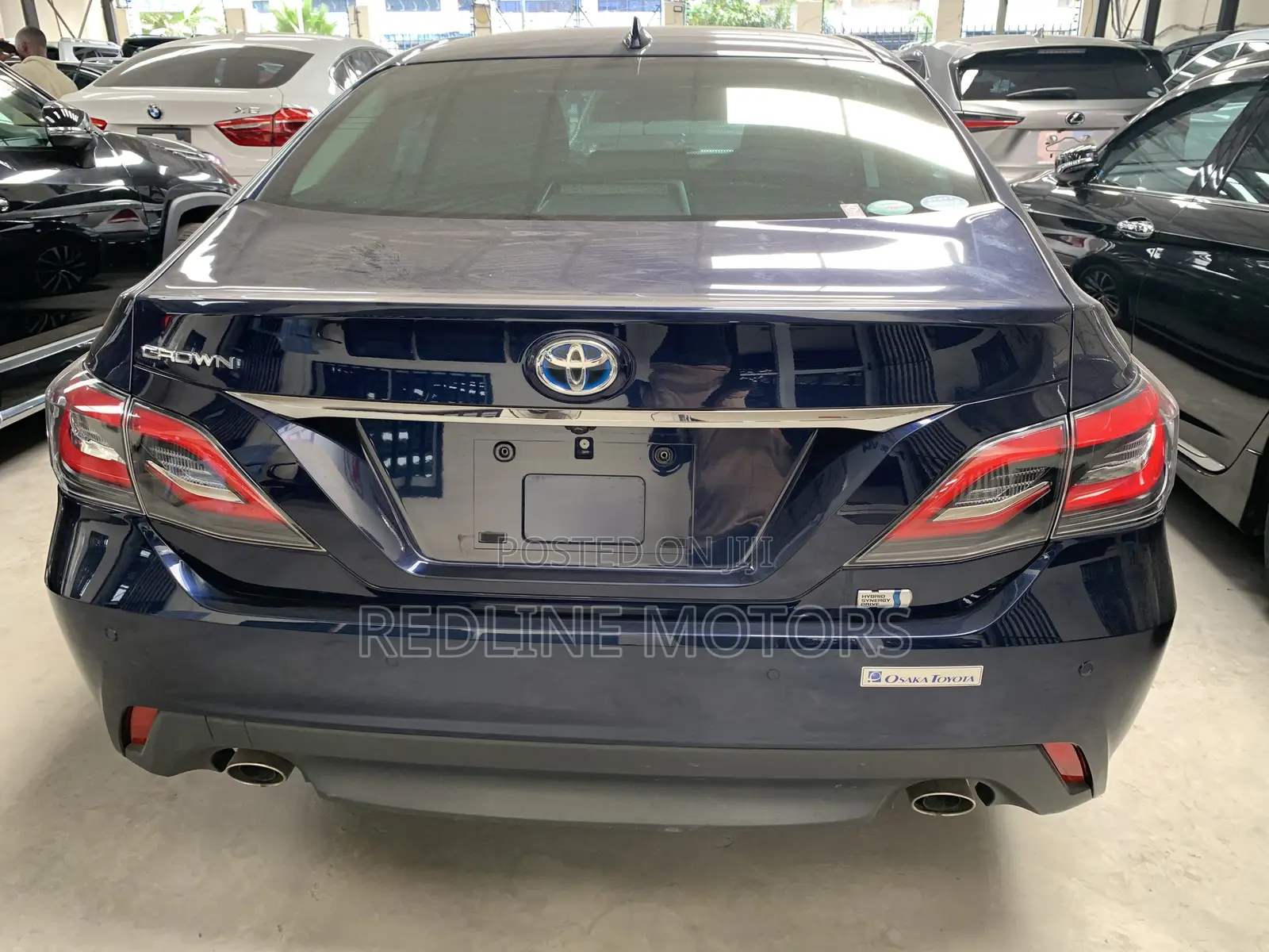 Toyota Crown 2018 Blue