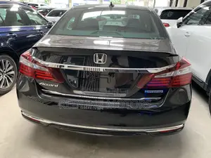 Honda Accord Touring 2.0T 2018 Matt Black