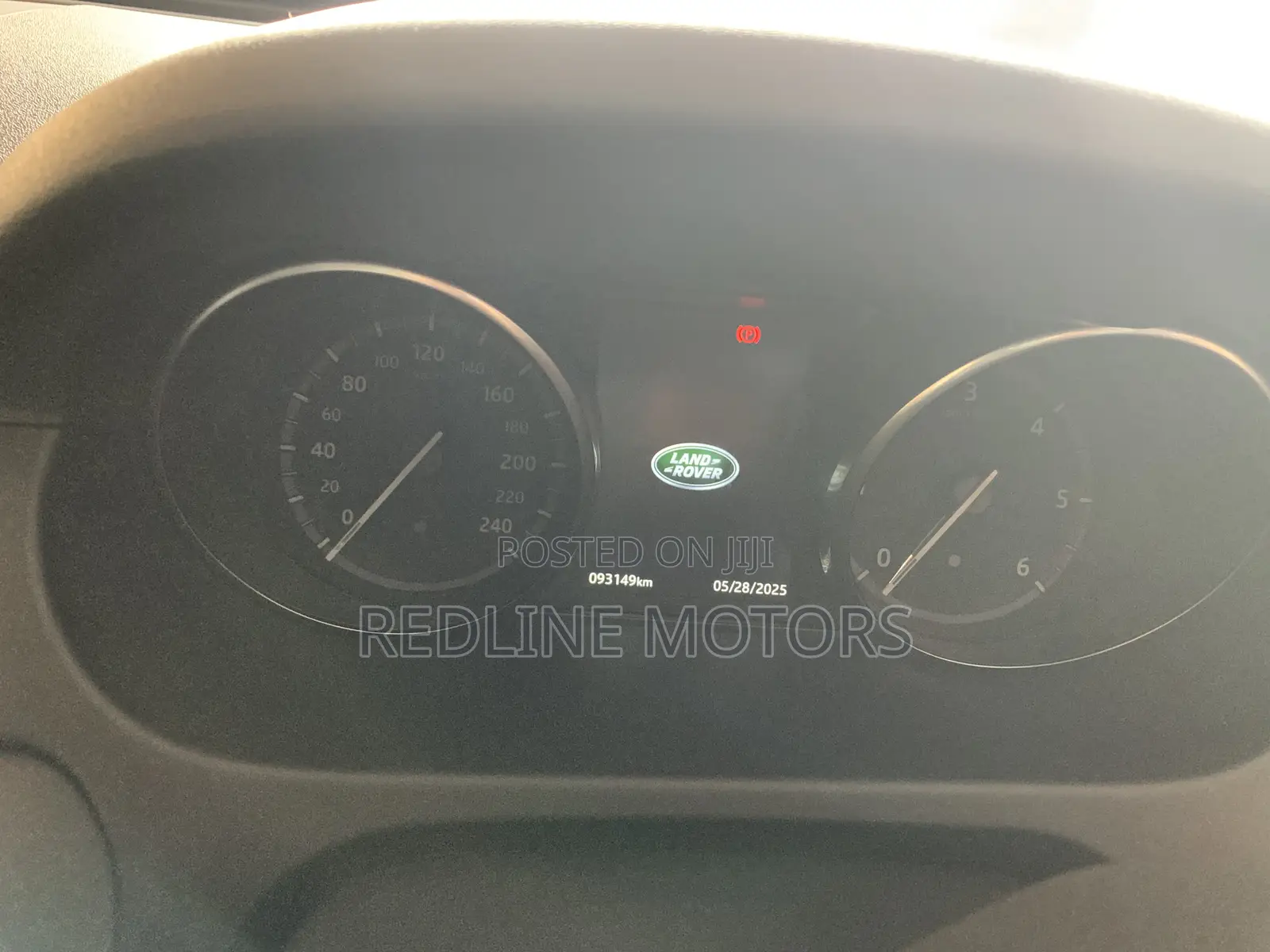 Land Rover Discovery Sport SE 2019 White