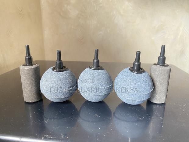 Customize Your Aquarium Flow With Multiple Air Stone Options - main view