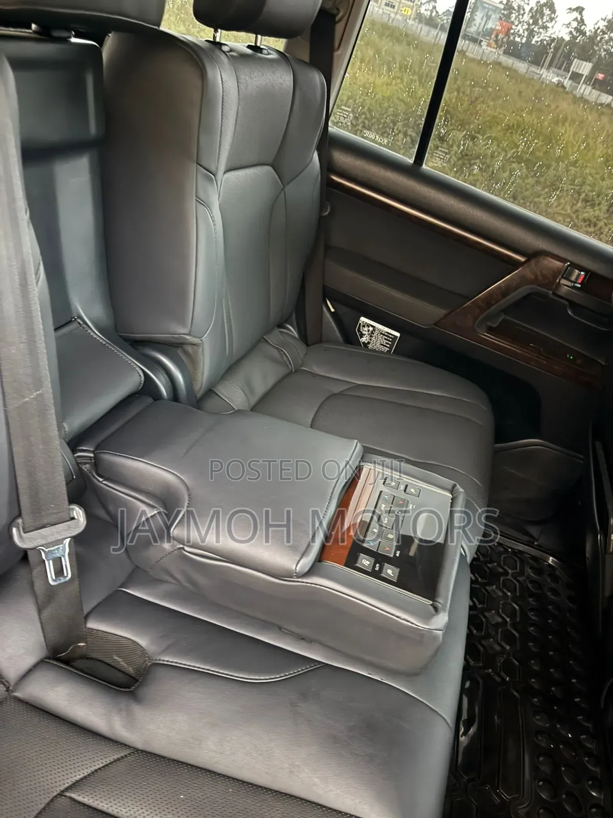 Toyota Land Cruiser 2013 Silver