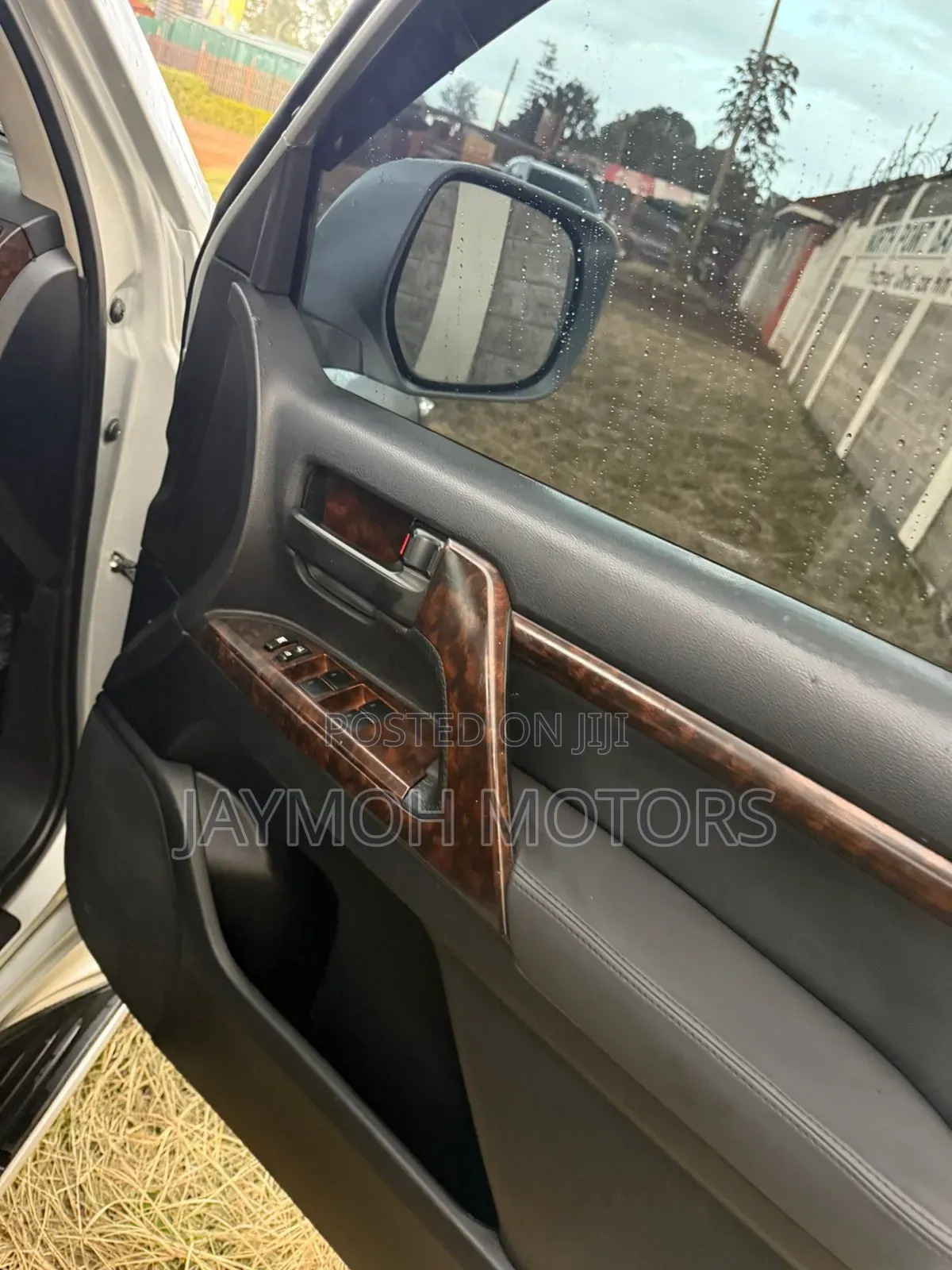 Toyota Land Cruiser 2013 Silver