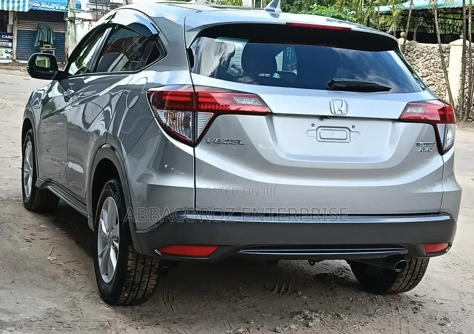 Honda Vezel 1.5 Hybrid 4WD 2018 Silver