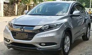 Honda Vezel 1.5 Hybrid 4WD 2018 Silver