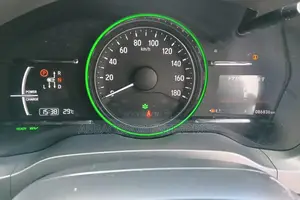 Honda Vezel 1.5 Hybrid 4WD 2018 Silver