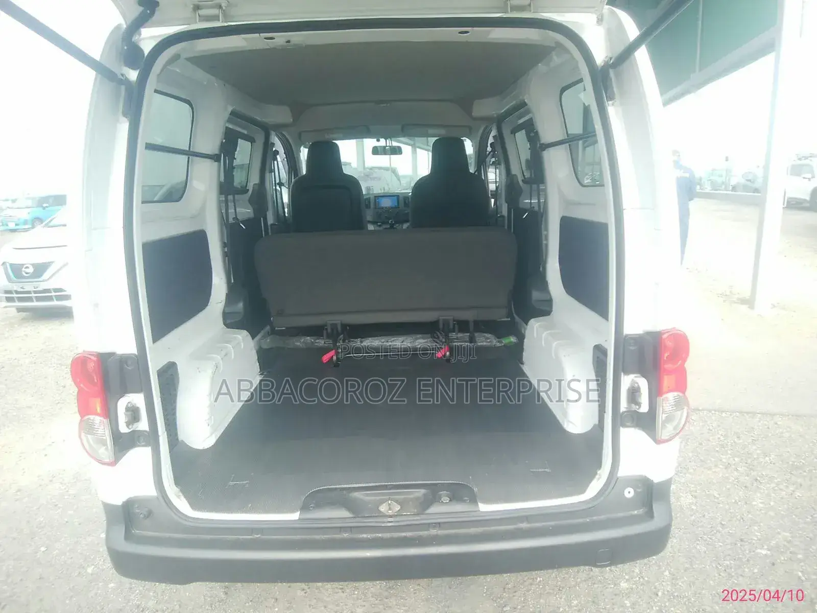 Nissan NV200 SV 2019 White