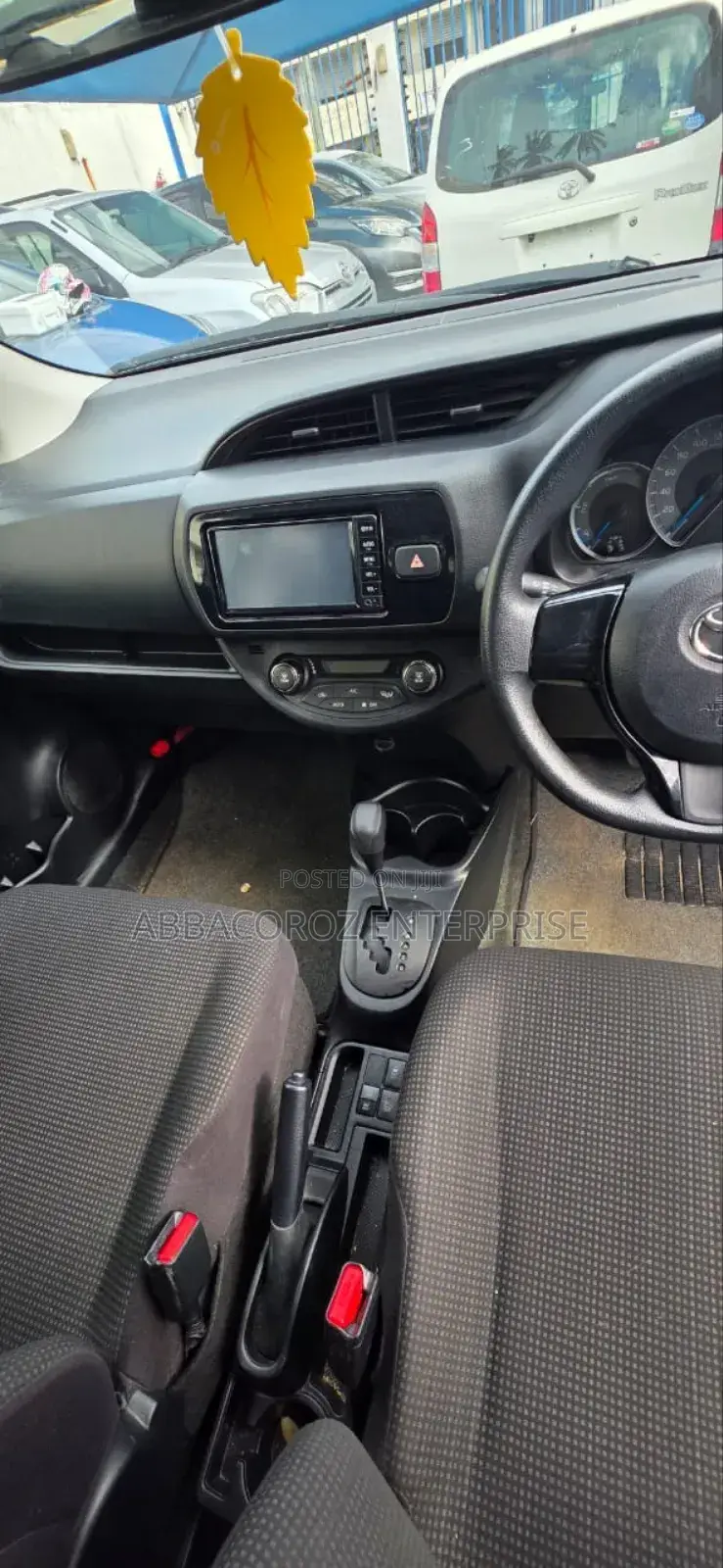 Toyota Vitz 1.5 FWD Hybrid 5dr 2018 Pearl