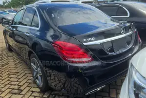 Mercedes-Benz C180 2018 Black
