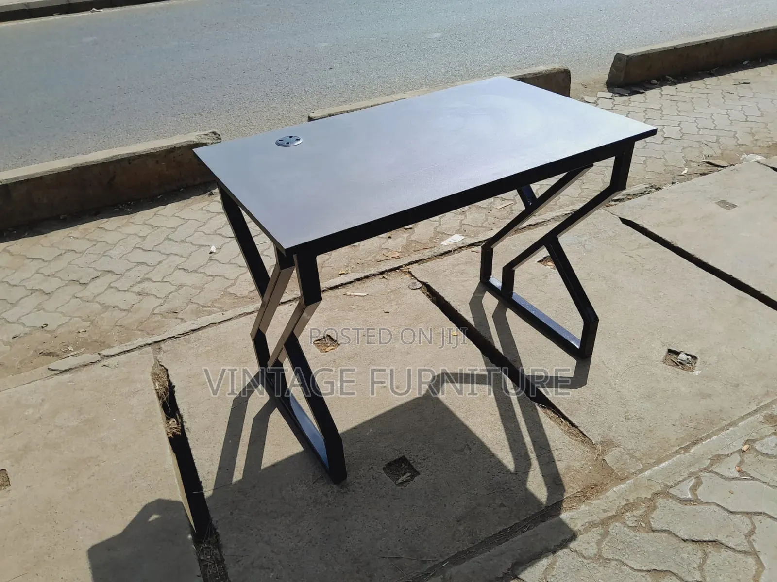 Metallic Frame Work Table With Chai