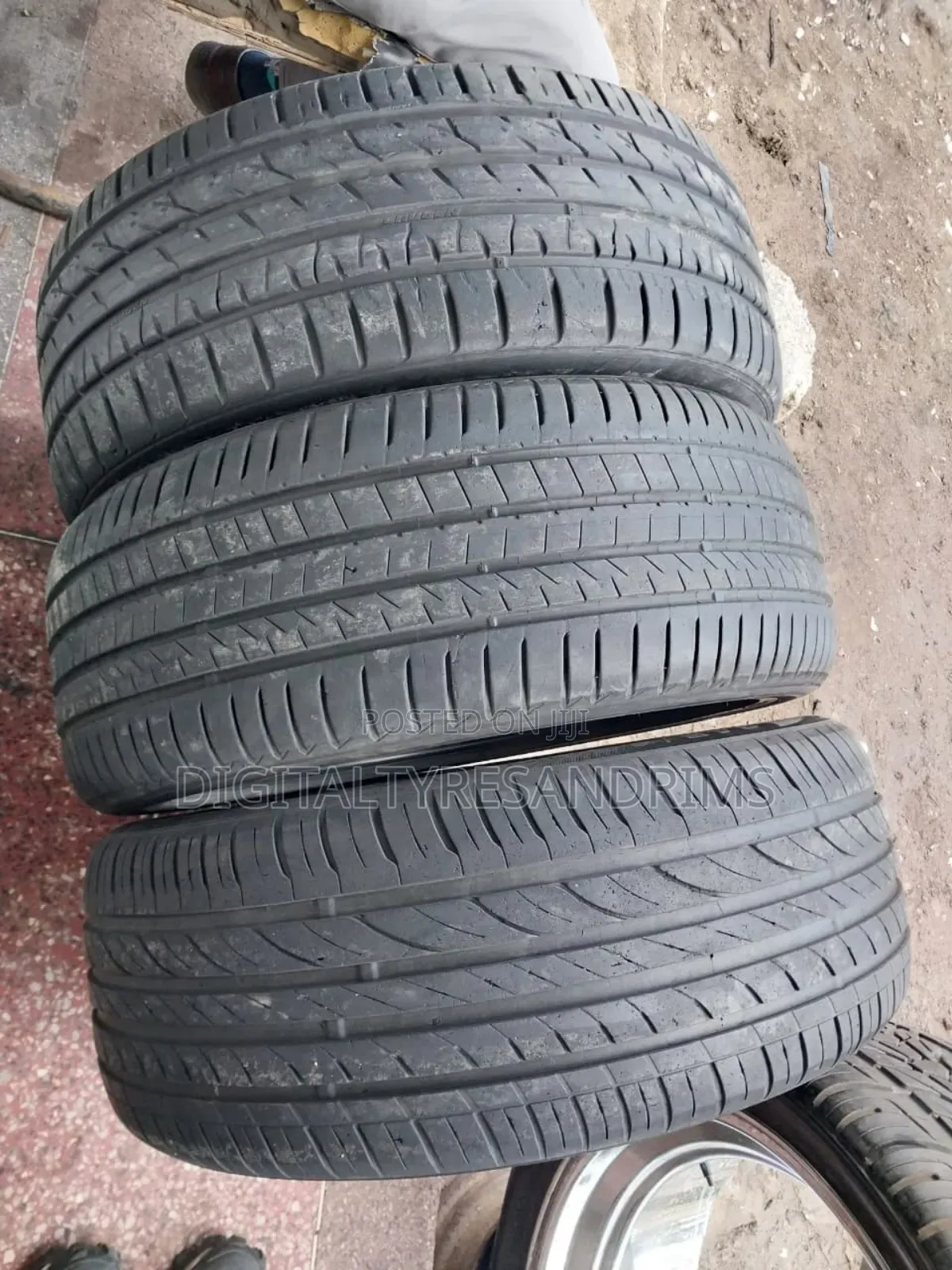 245/40r20 Bridgestone Tyres Slightly Used