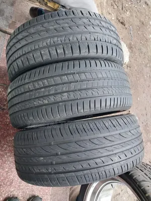 245/40r20 Bridgestone Tyres Slightly Used