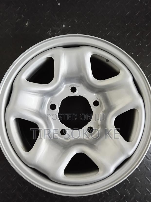 Toyota Land Cruiser Genuine Steel Rims (Qc From Japan)