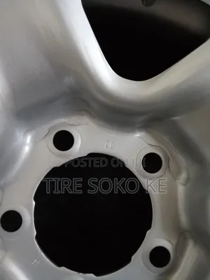 Toyota Land Cruiser Genuine Steel Rims (Qc From Japan)