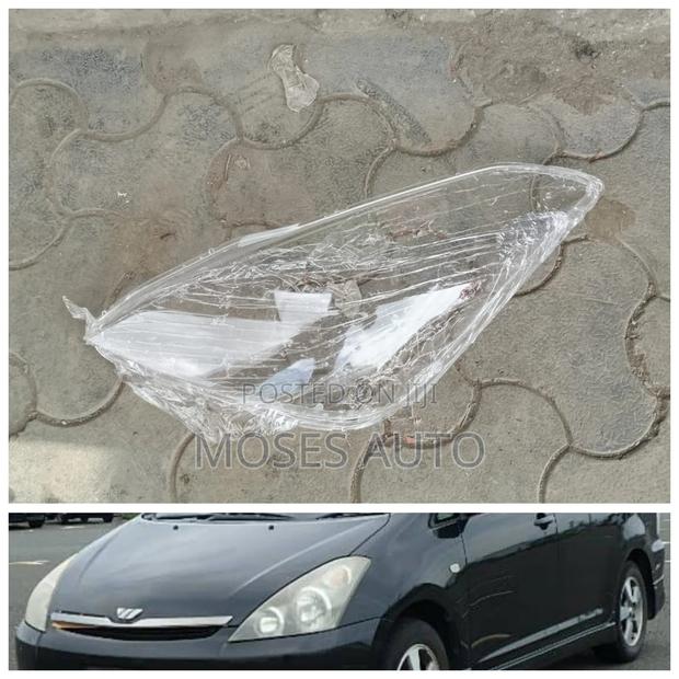 Toyota Wish 2001-2004 Headlights Lens