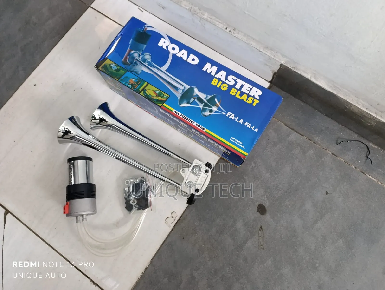 Loud 2-Pipe Airhorn 12v Road Master Air Horn