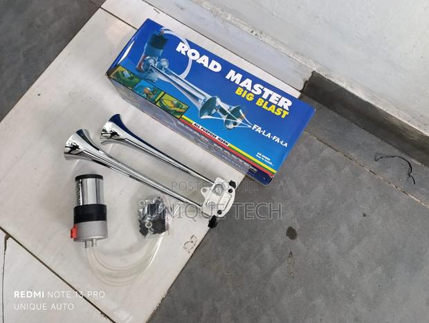 Loud 2-Pipe Airhorn 12v Road Master Air Horn