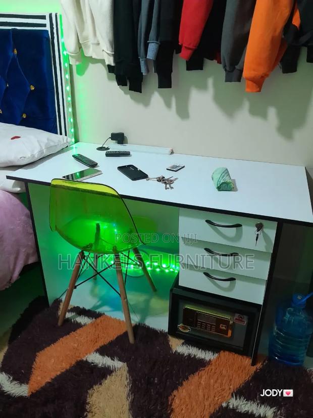 Side Way Working Table - main view