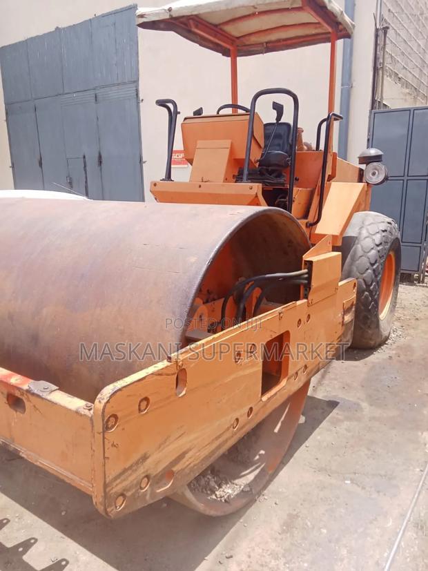 Roller and Compactor 15 Tonnes - thumbnail 3