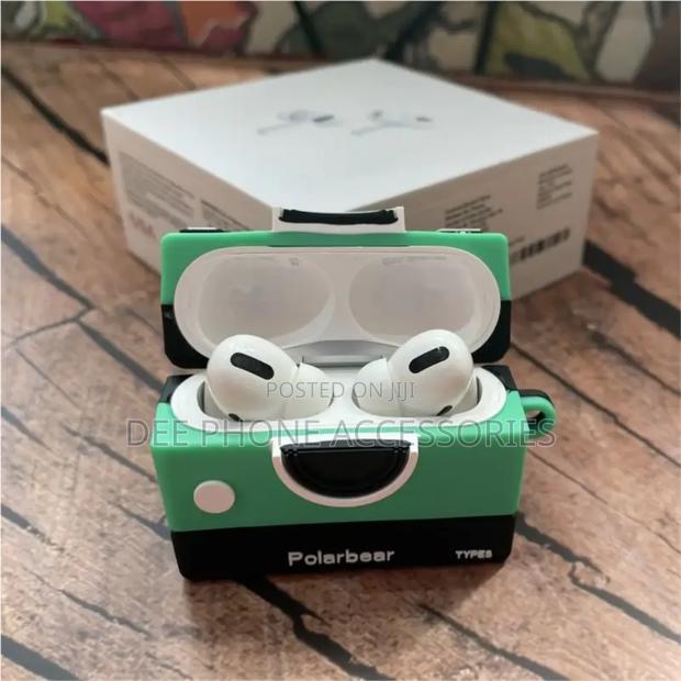 Apple Airpods 2 Wireless Earbuds - thumbnail 2
