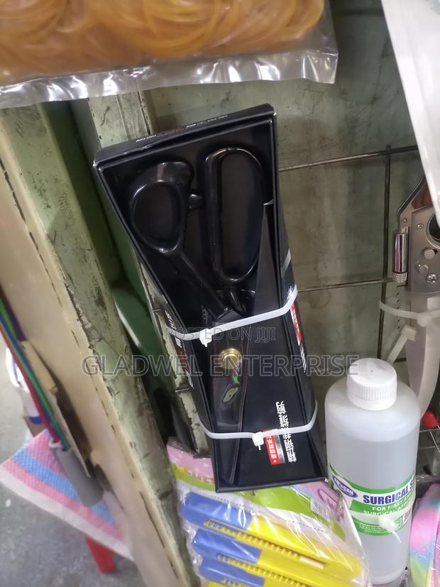 Best Tailer Scissors - main view