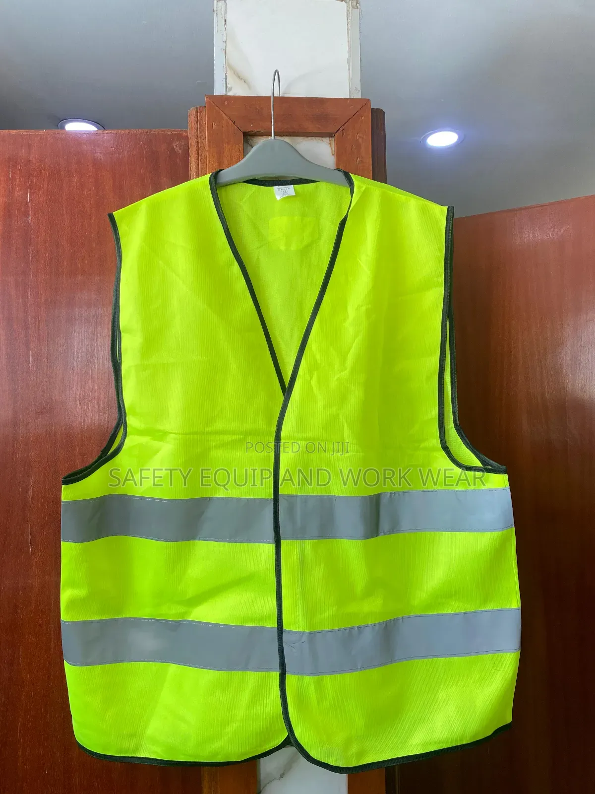 Green Reflectors Vest With Large Print Zone