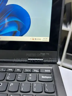 Laptop Lenovo Yoga 11e 4GB Intel Celeron SSD 128GB