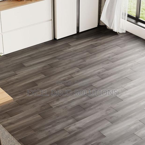LVT Self-Adhesive – Innovative Floors That Stick With You!