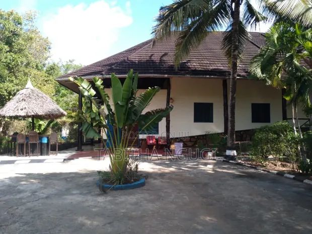 5bdrm Maisonette in Diani, Ukunda for sale