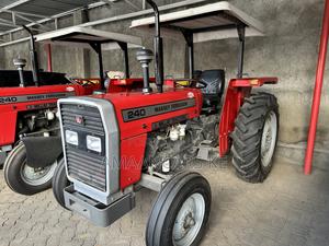 Massey Ferguson 240 - thumbnail 2
