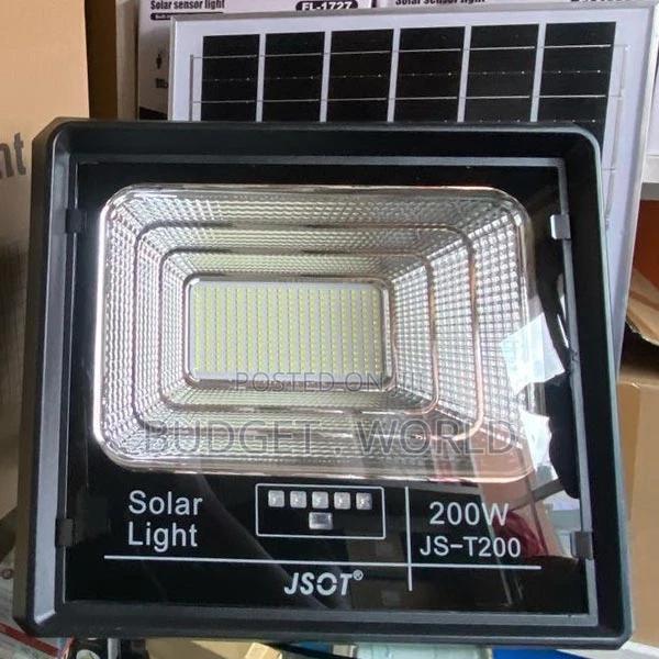 Dusk to Dawn Durable 200watts Jsotlamp Solar Floodlight - main view