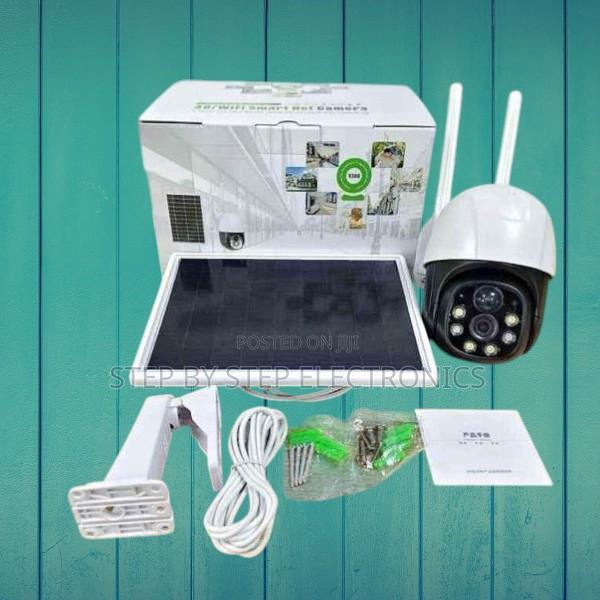 High-Capacity Battery 4g Simcard PTZ Rotating Solar Camera