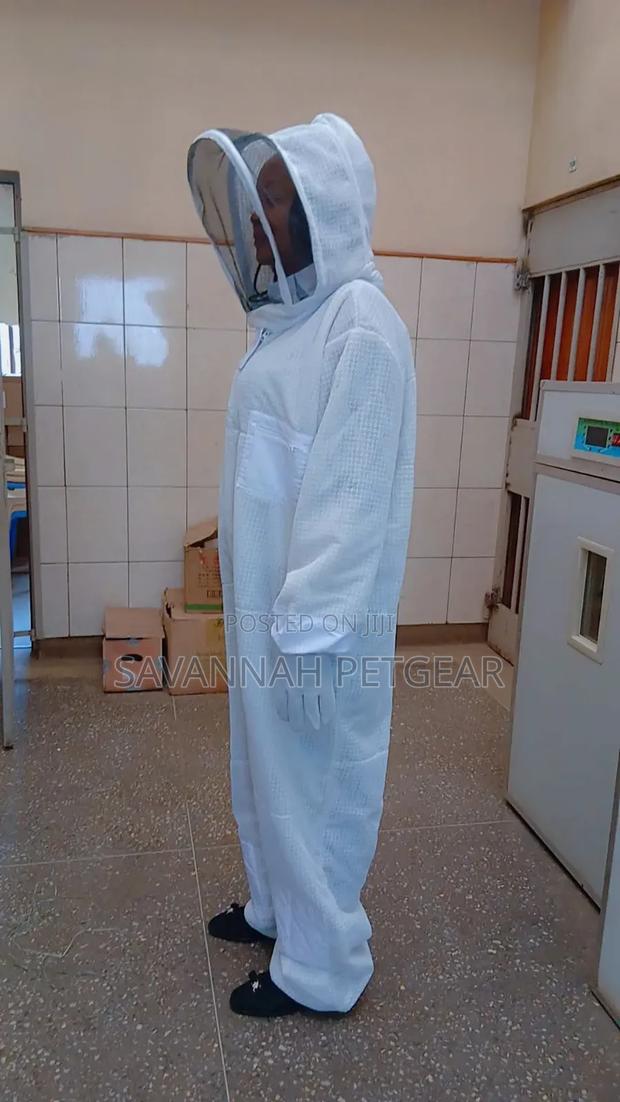 Ventilated Bee Suits,Gloves and Boots - thumbnail 4