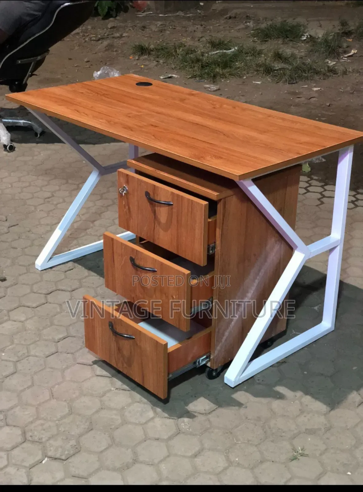 Office Table J_009