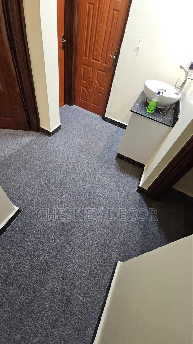 Luxurious Carpet Finish , - main view