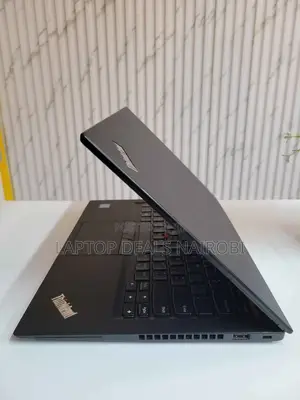 Laptop Lenovo Thinkpad T490s 16GB Intel Core I7 SSD 256GB