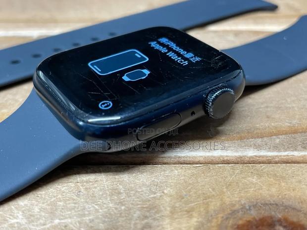 Apple Se 2 44mm Midnight Smart Watch
