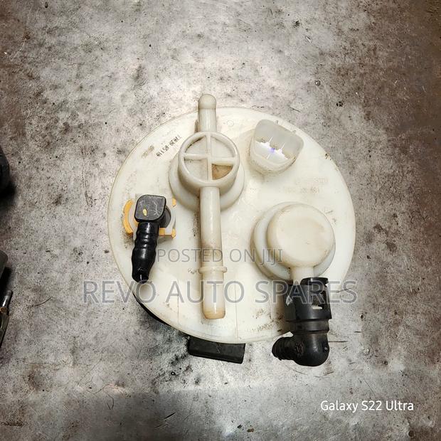 Fuel Pump Avensis