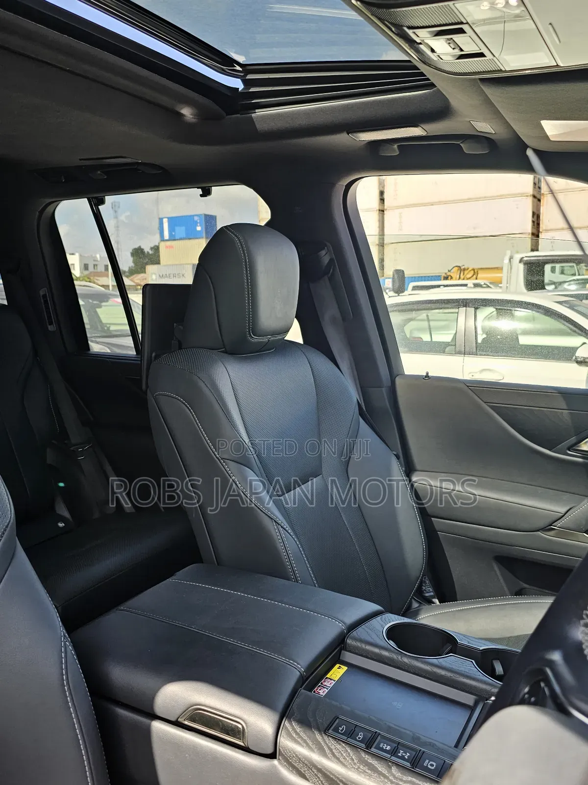 Lexus LX 2023 Green