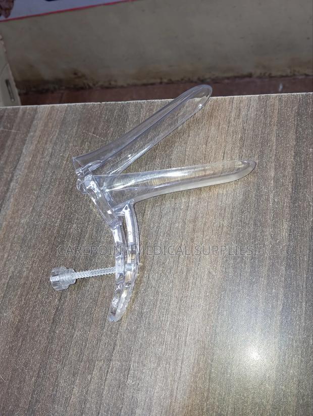 Disposable Vaginal Speculum - thumbnail 2