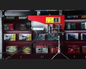 Small Portable Electric Hoist for Building Materials - thumbnail 2