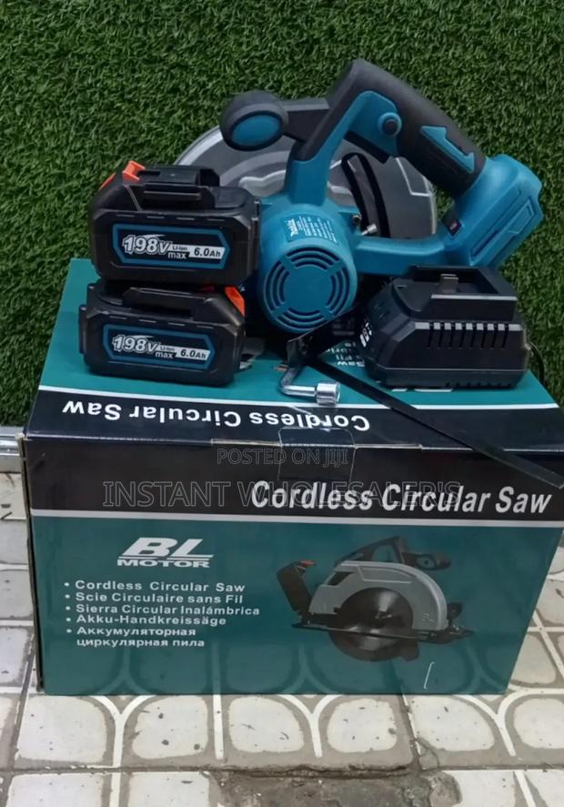 Portable Cordless Circular Saw