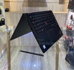 Laptop Lenovo ThinkPad X390 Yoga 8GB Intel Core I5 SSD 256GB