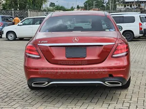Mercedes-Benz E250 2018 Red